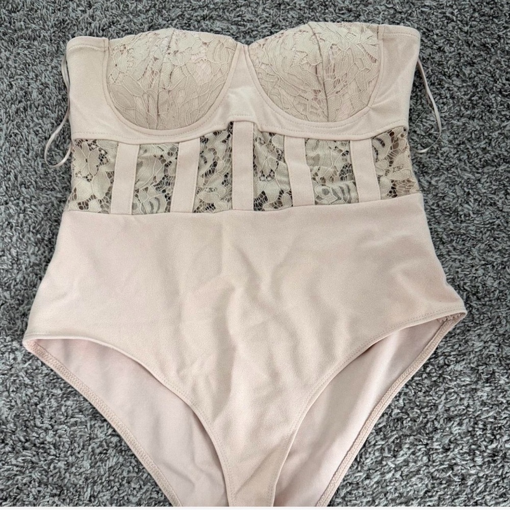 NWOT Nude Bodysuit - Picture 4 of 5